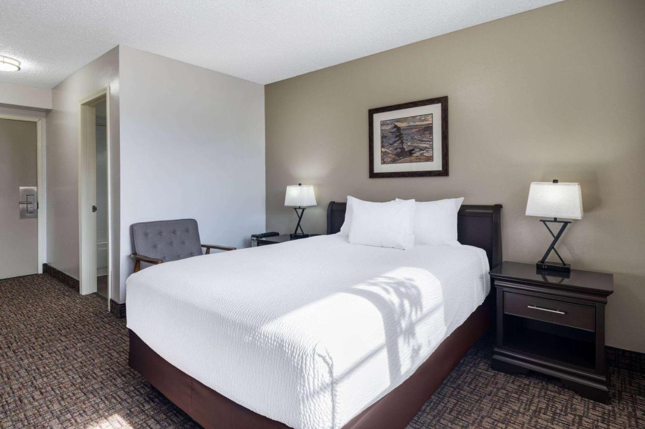 Ramada By Wyndham Juneau Exterior photo