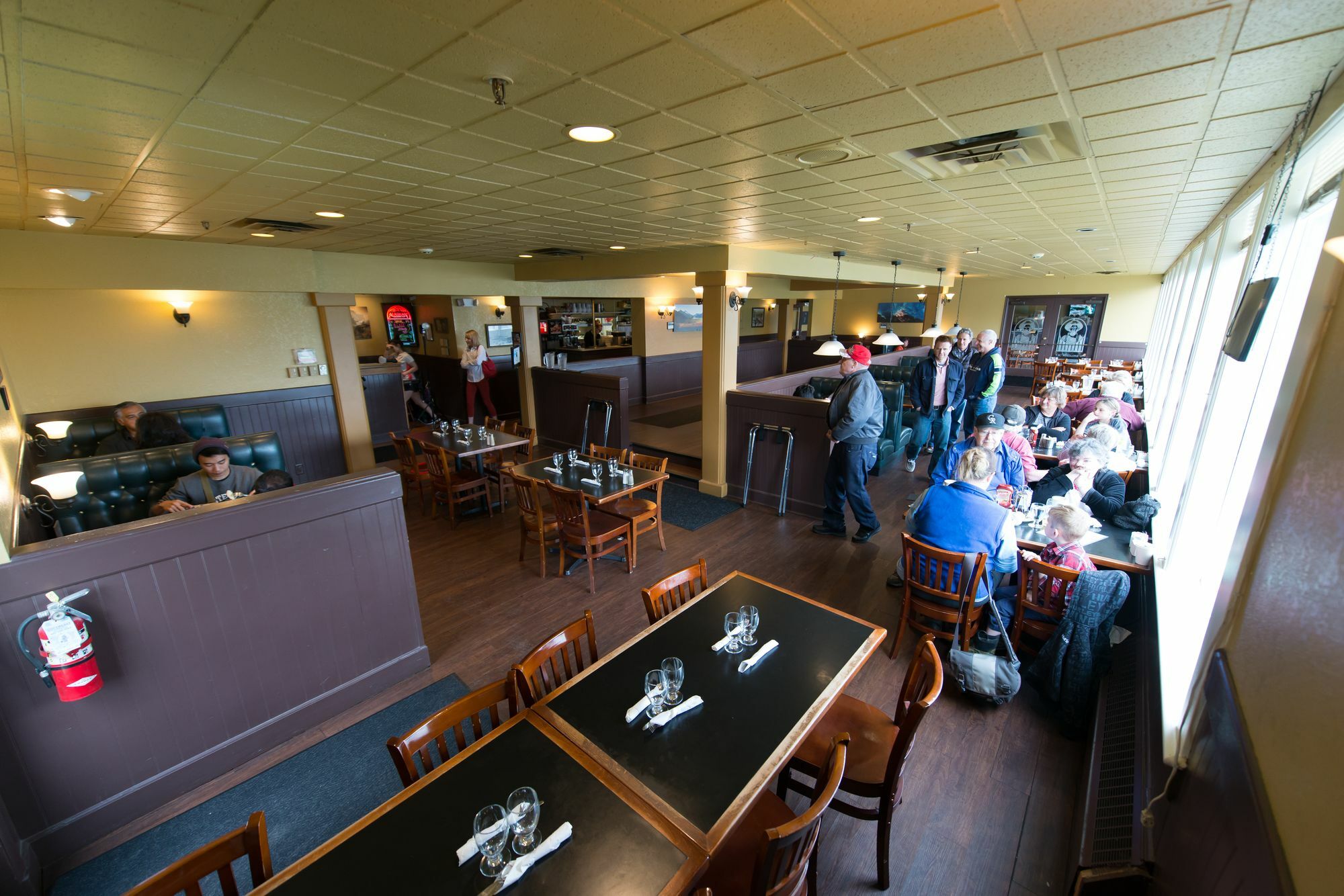 Ramada By Wyndham Juneau Exterior photo